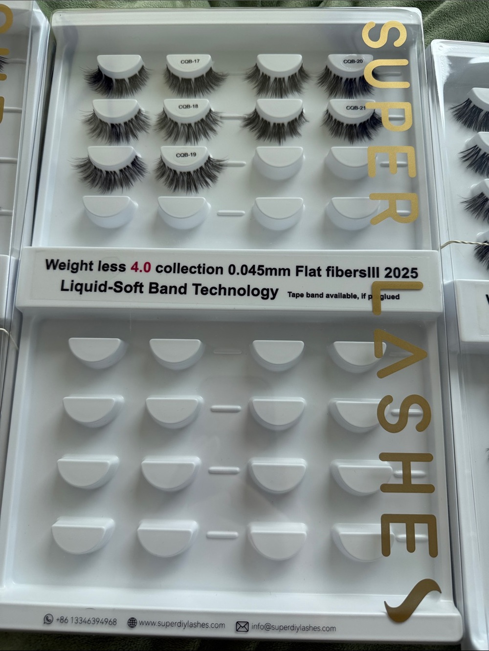 4 boxes New Lash Samples - Picture 6 of 7